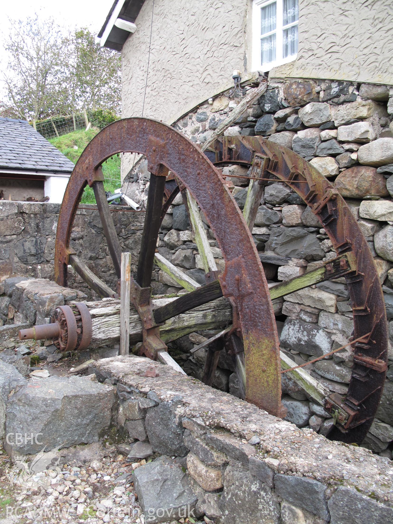 Waterwheel at Rhyd-hir Corn Mill, taken by Brian Malaws on 16 October 2010.