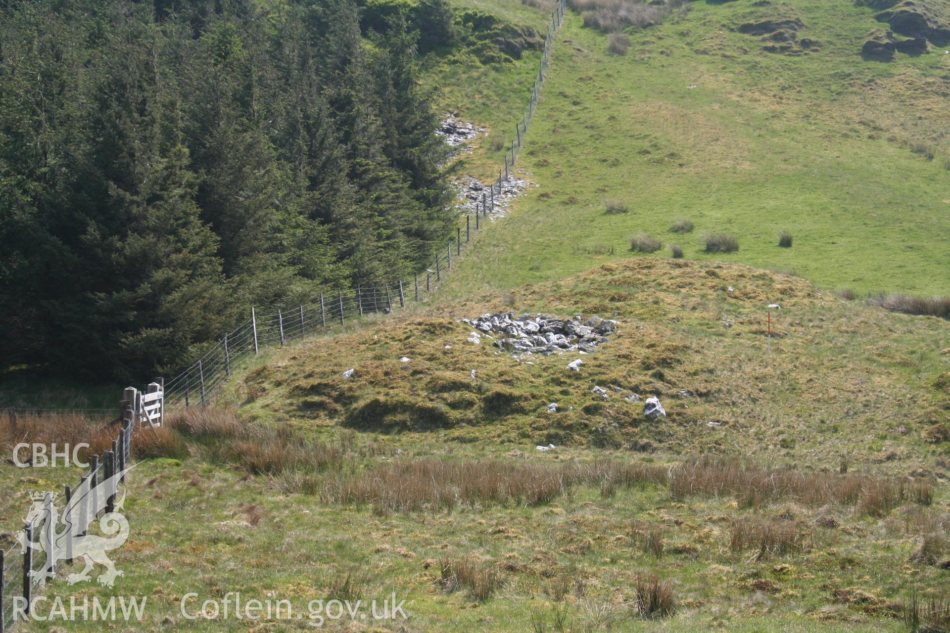 Cairn seen from the north-west with cairn NPRN 416771 behind it; 1m scale at centre right of picture.