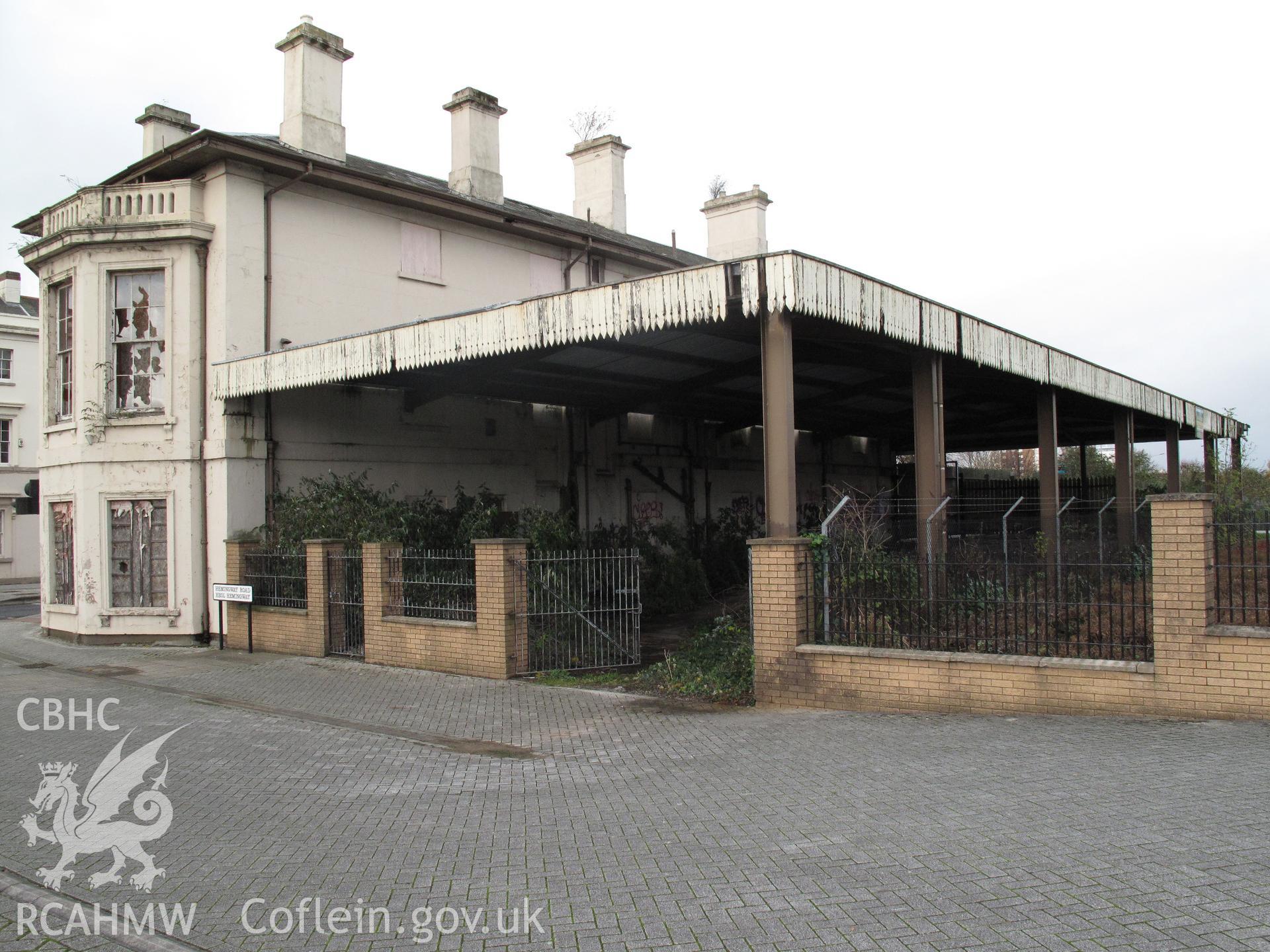 Bute Street Station, Cardiff, from the southeast, taken by Brian Malaws on 16 November 2009.