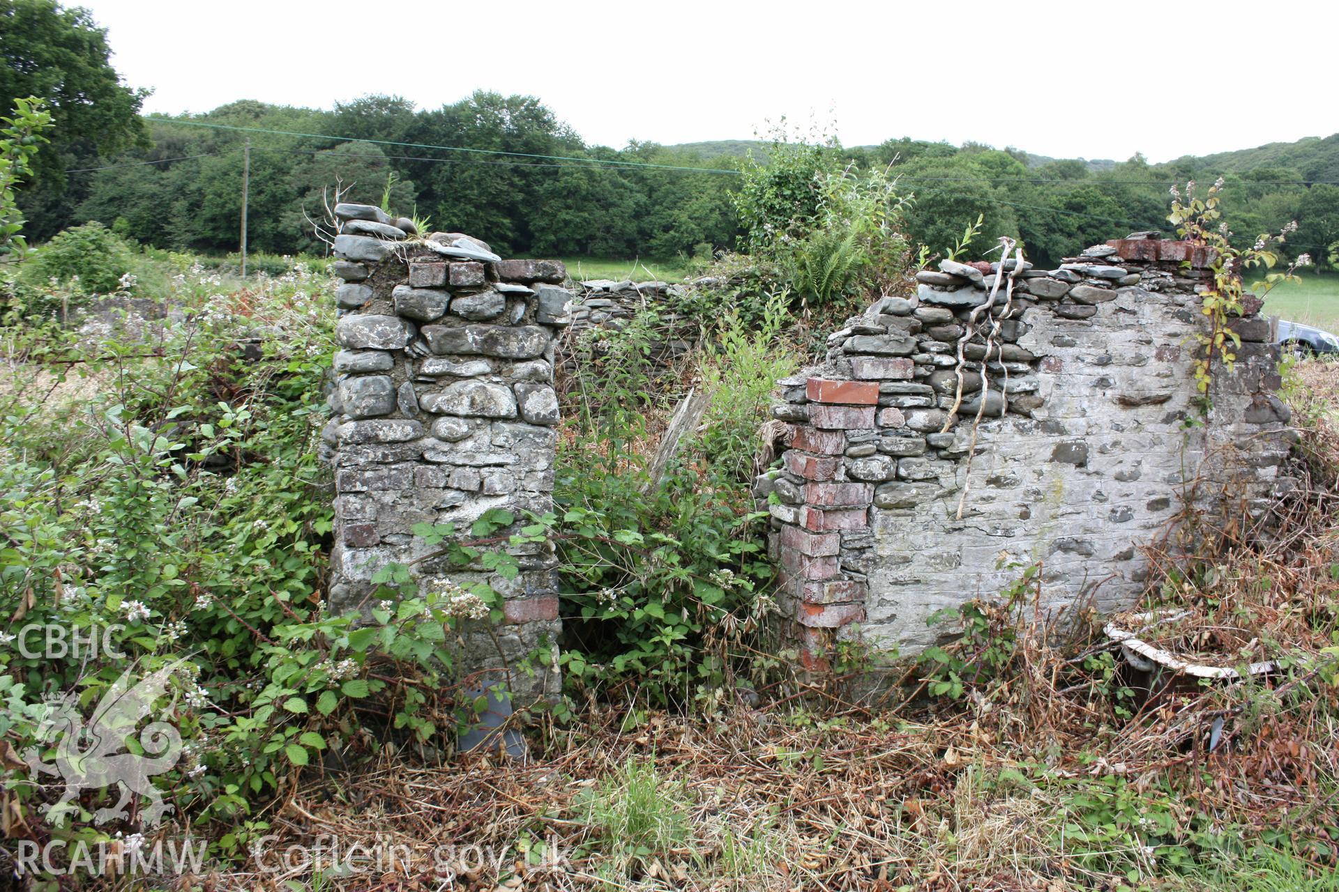 Pengeulan cottage. South doorway.