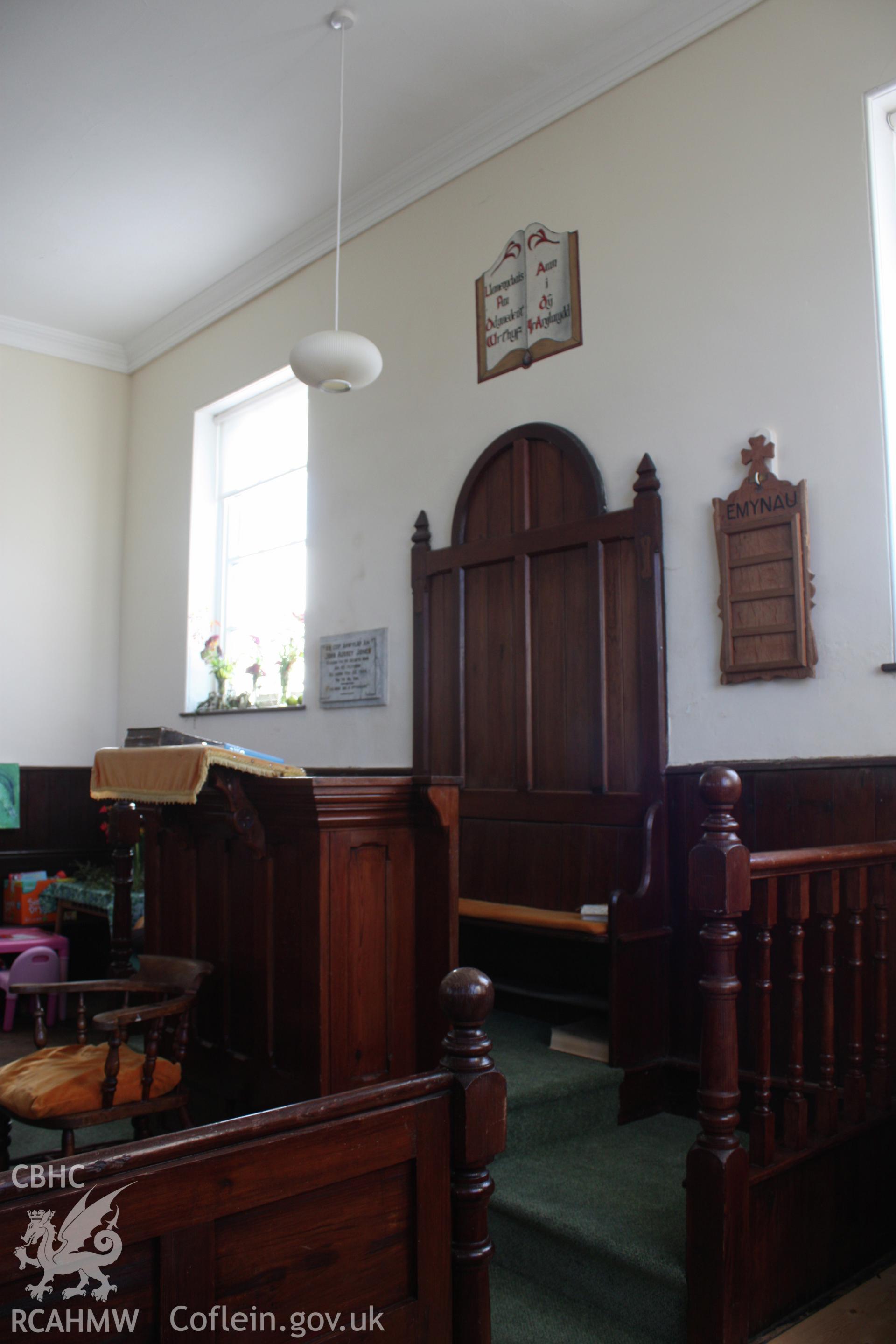 Interior, pulpit