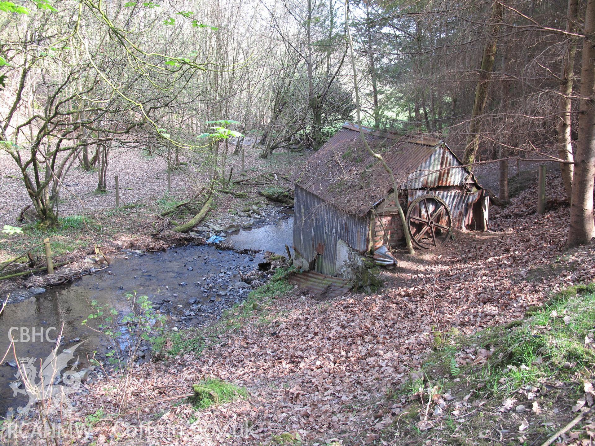 Pant-y-gynnau Turbine House from the northwest, taken by Brian Malaws on 18 April 2009.