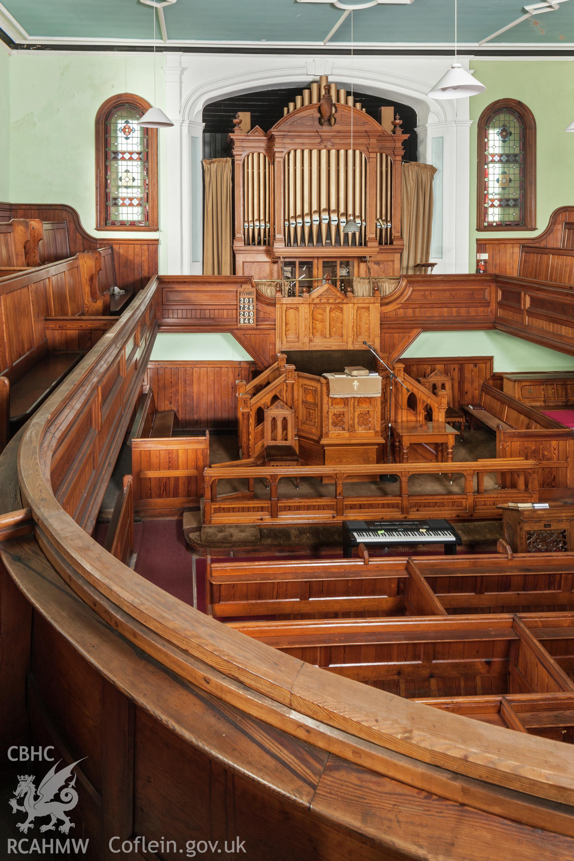 Interior from the gallery organ and Sedd Fawr