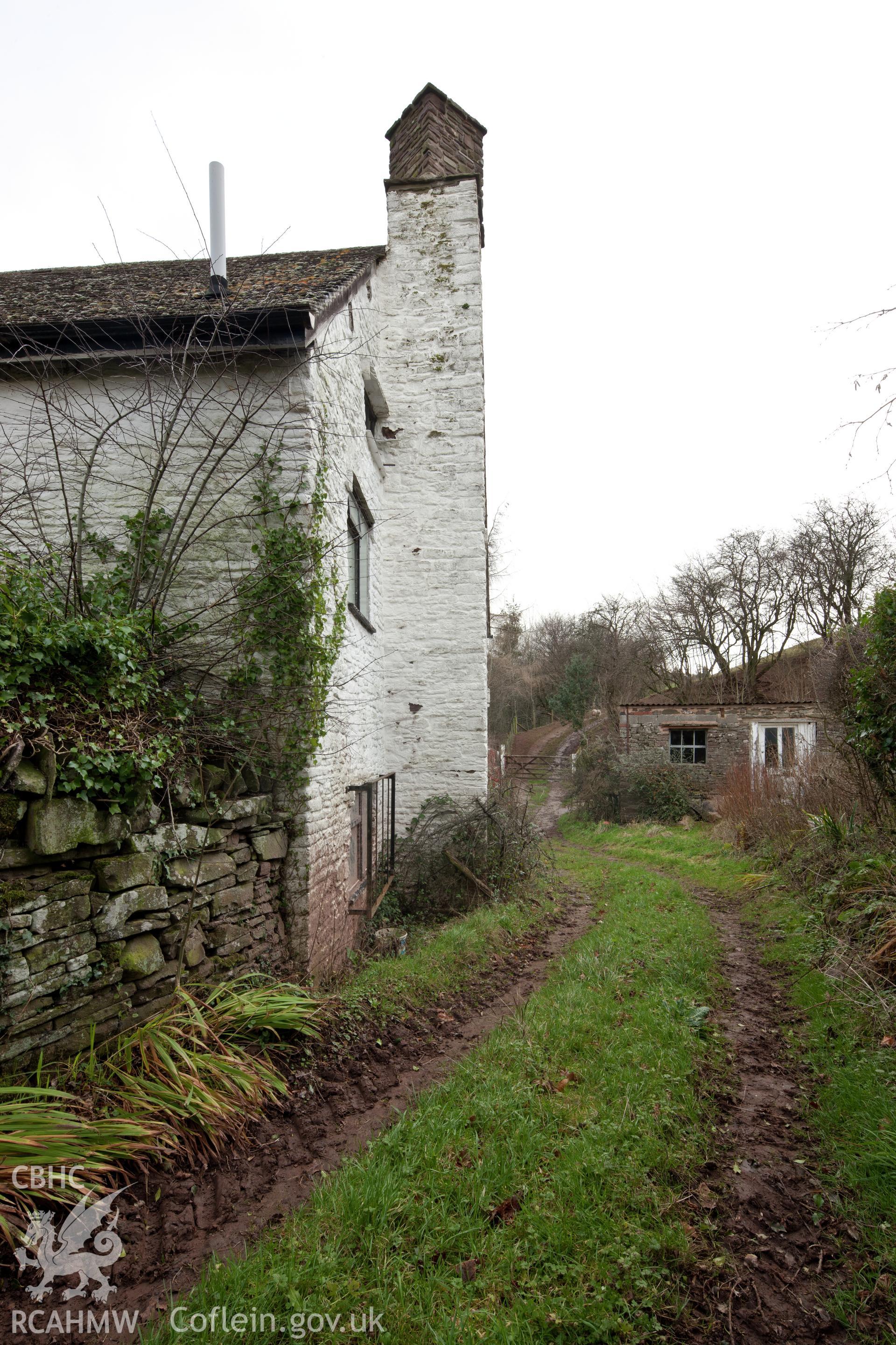 South facade from the southwest. Little Llwygy, Iain Wright 12/01/2012.