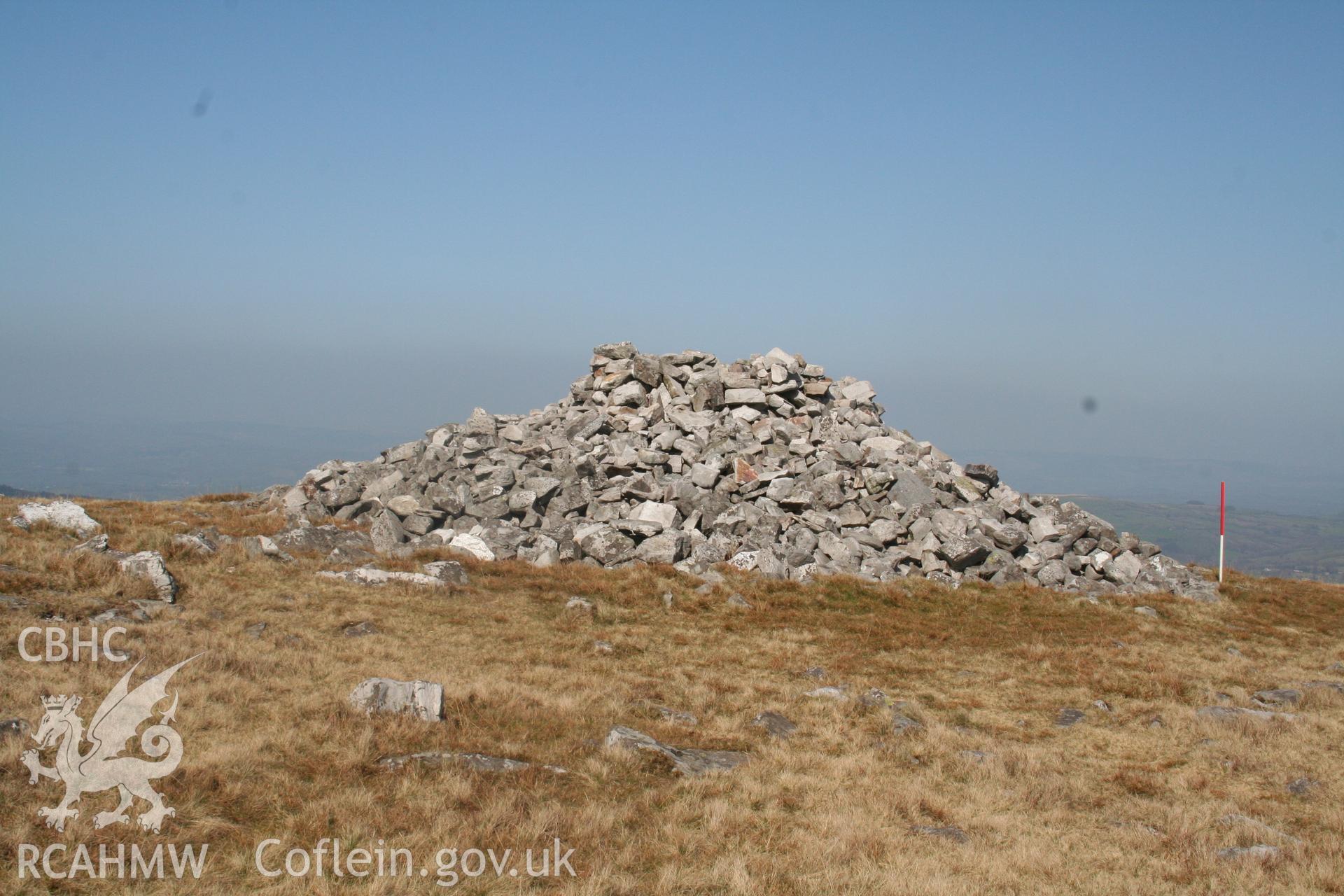 View from the south; 1m cairn.