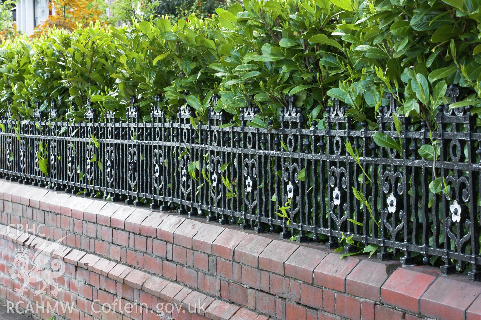 Innismohr, cast iron railings.