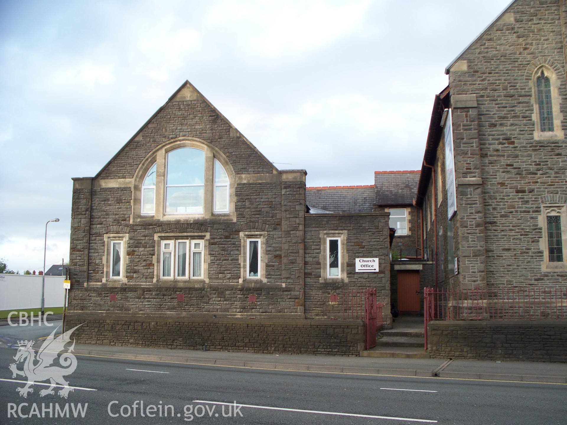 Right-hand side elevation.
