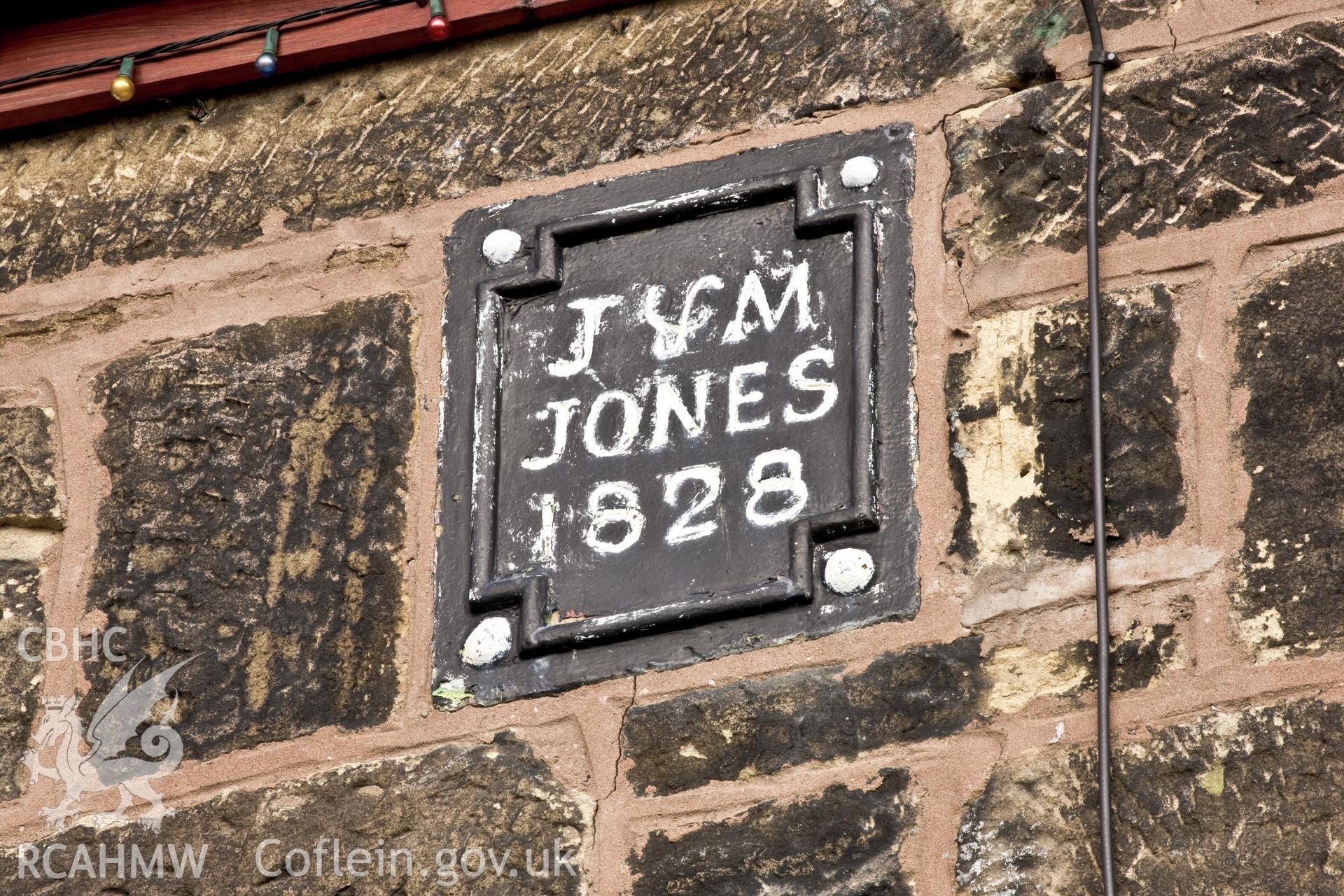 Datestone.
