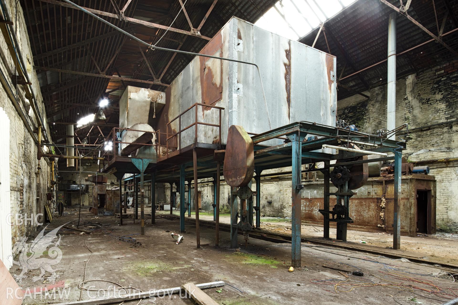 East wing interior, central tank viewed from the southwest.