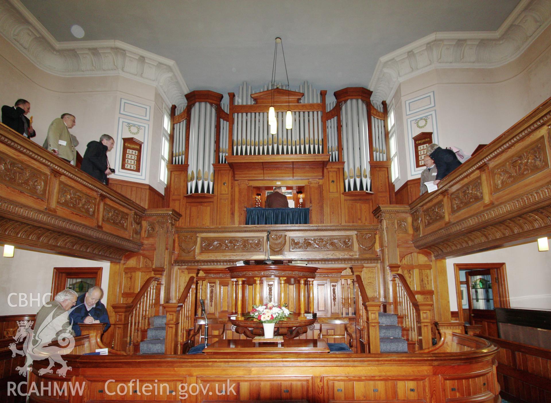 Tabernacle Independent Chapel interior -south end, set fawr, pulpit and organ.
