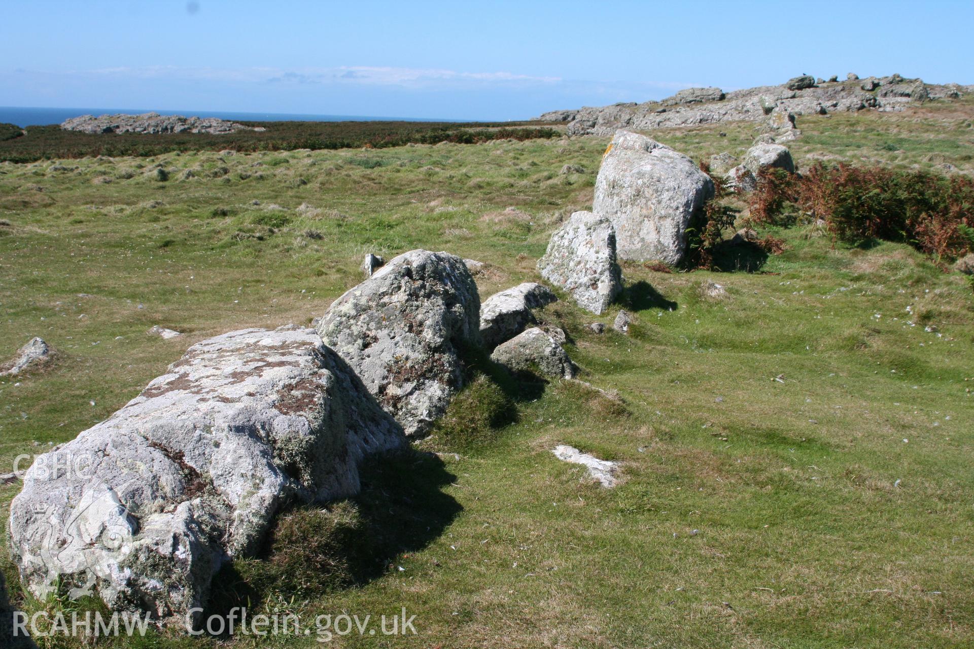 Prehistoric boulder walls north of Marble Rocks, west Skomer, at SM 7153 0949.