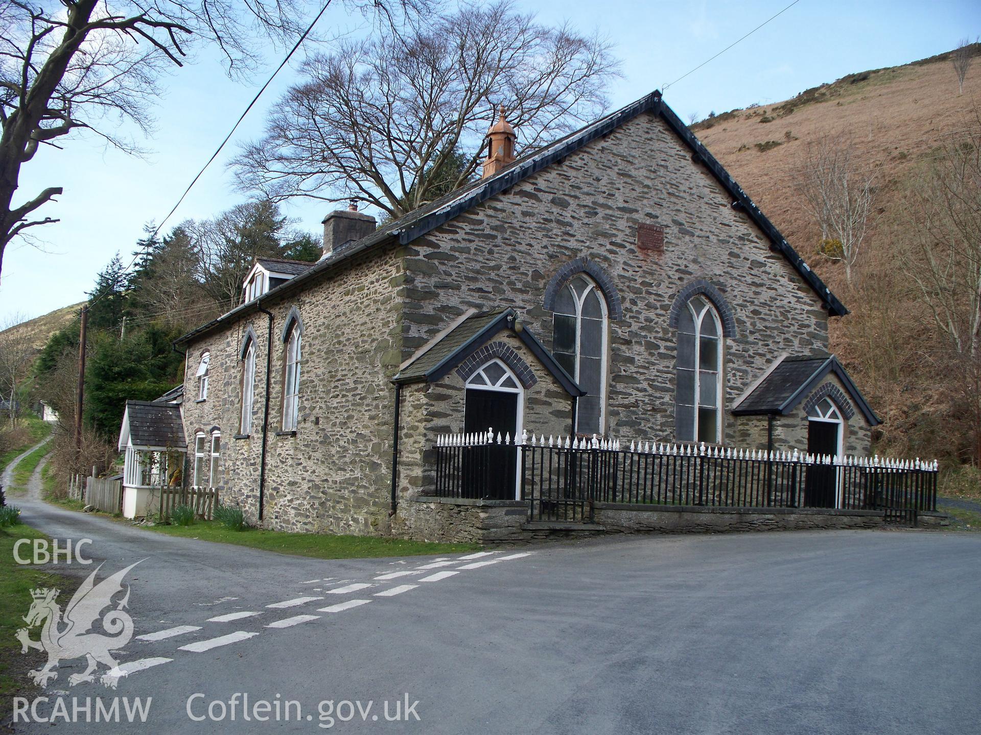 South east gable front and entrance.