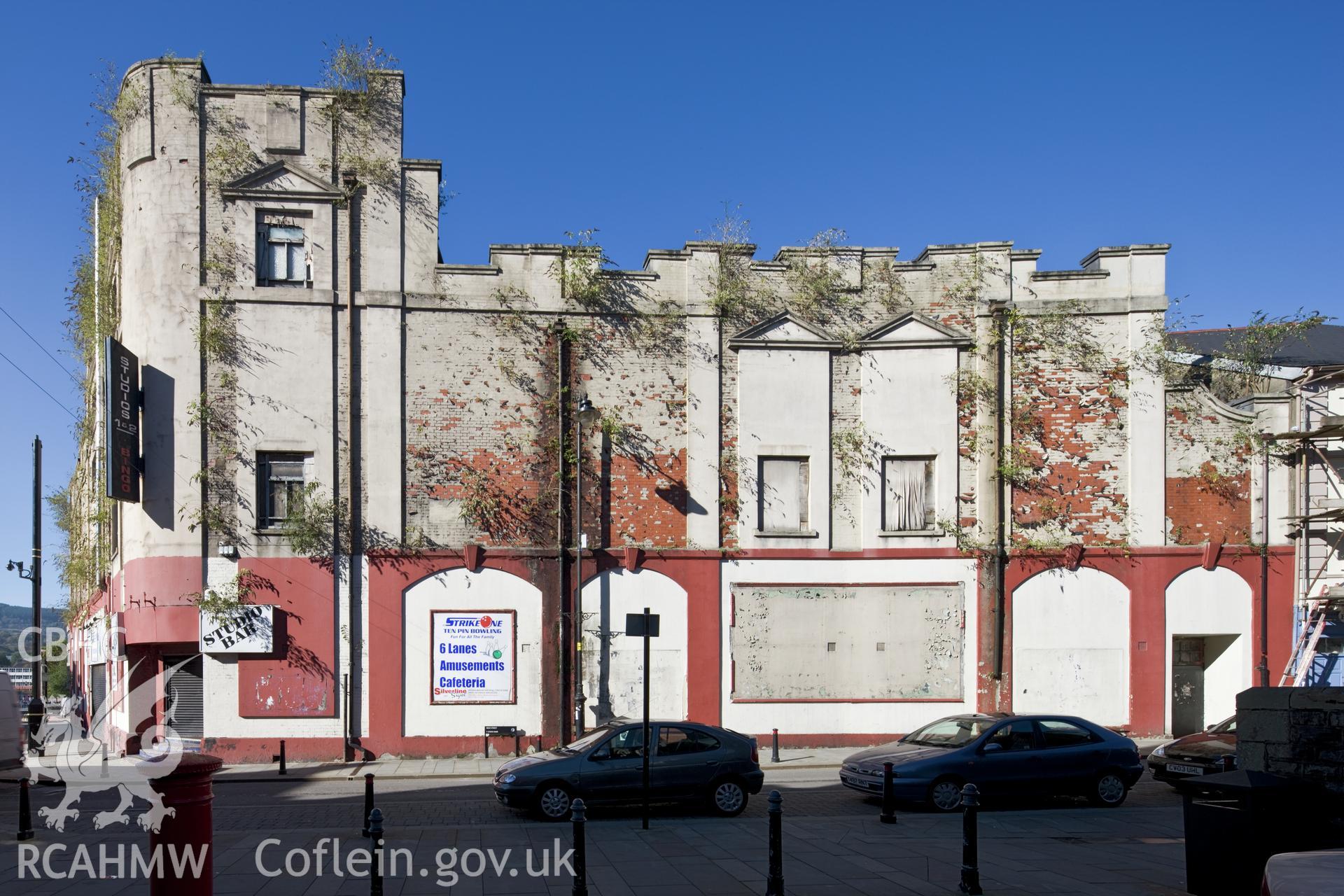 Merthyr High Street from the north, west side, building by building going north.