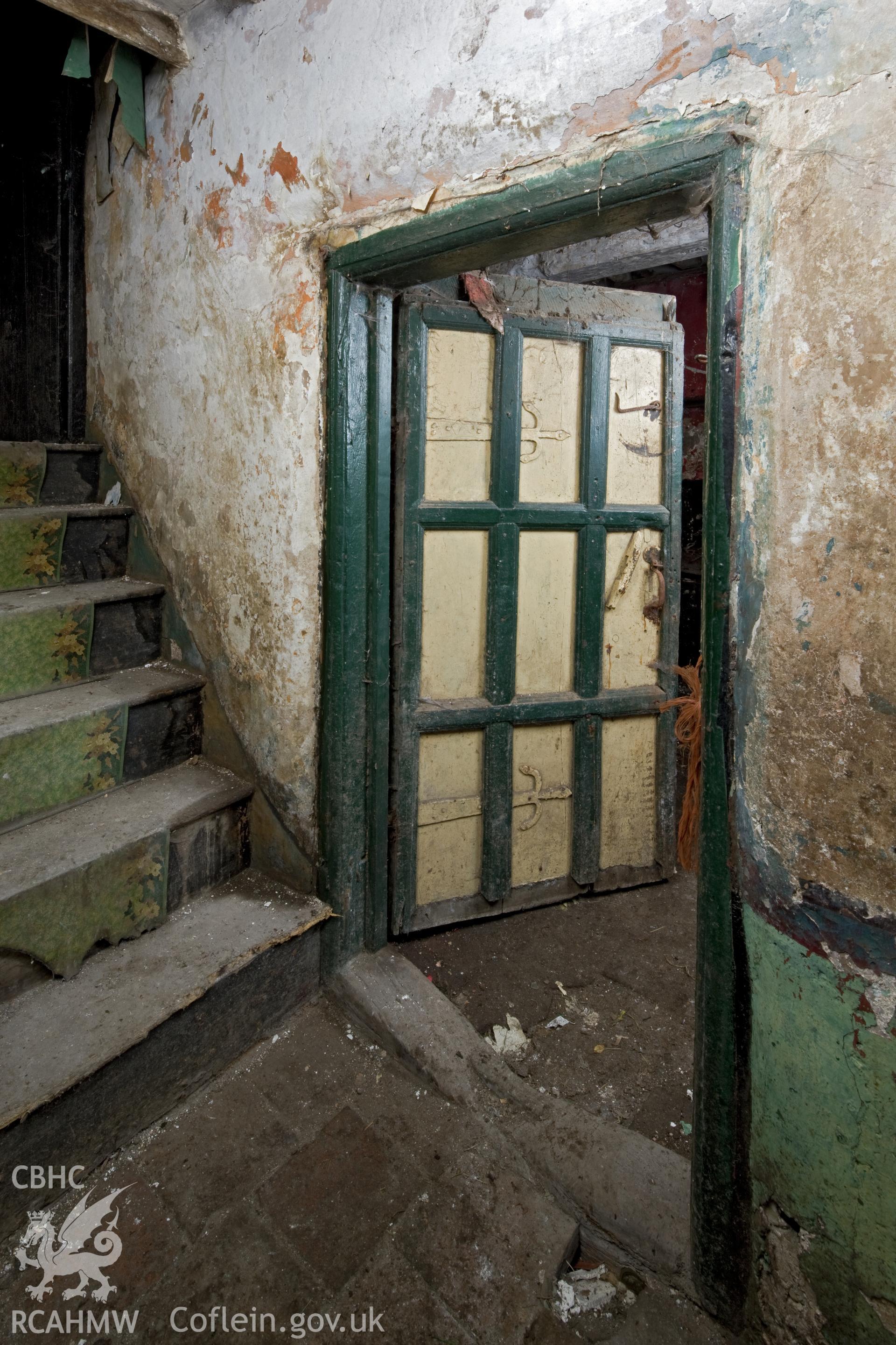 Door to parlour (east side).