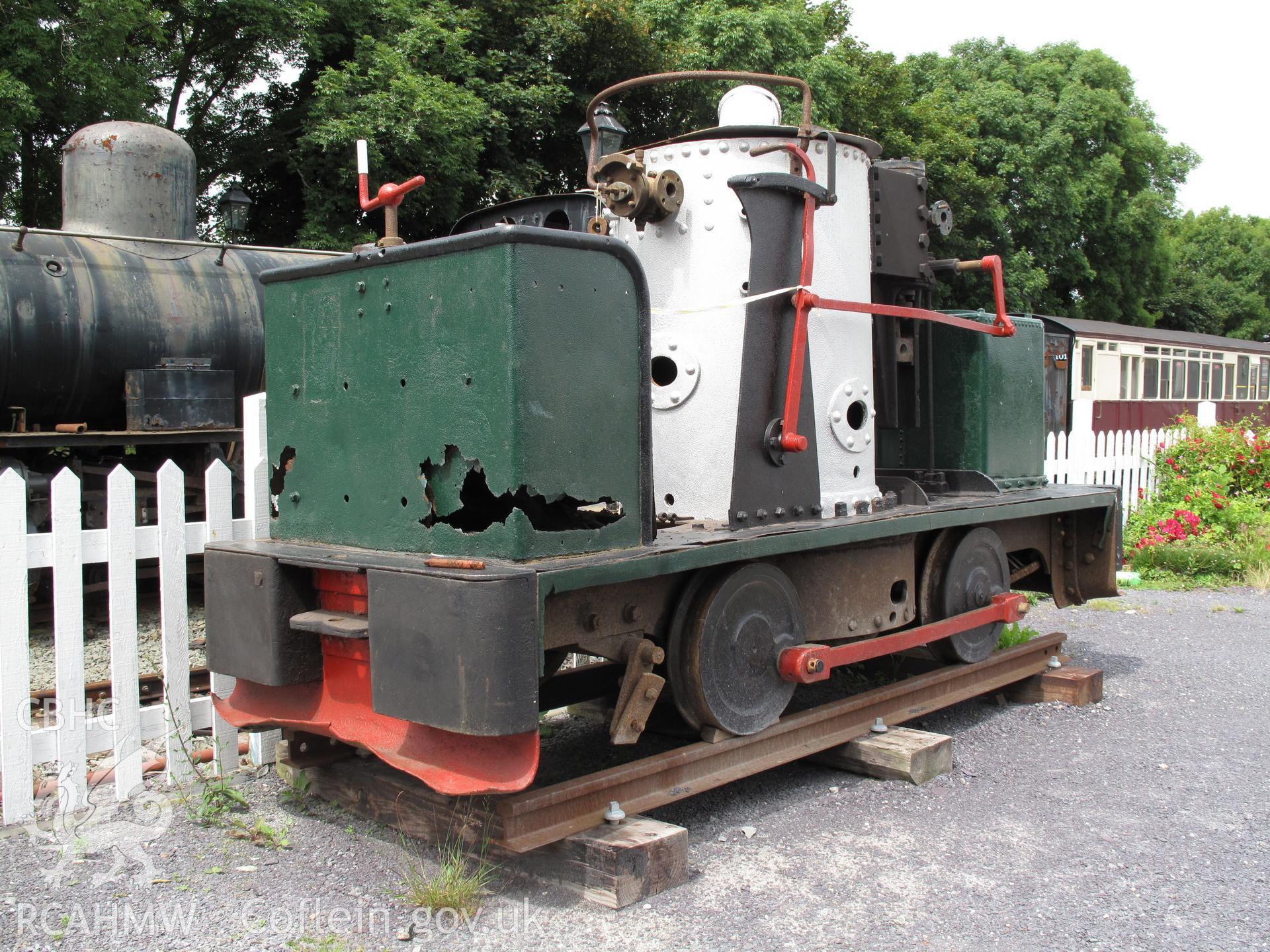 De Winton locomotive "Llanfair" at Dinas Junction (nprn 91421).