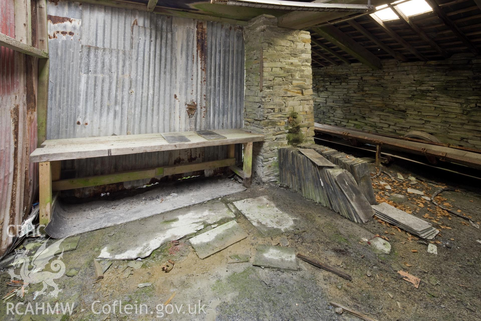 Bench for hand trimming, Mill 3.
