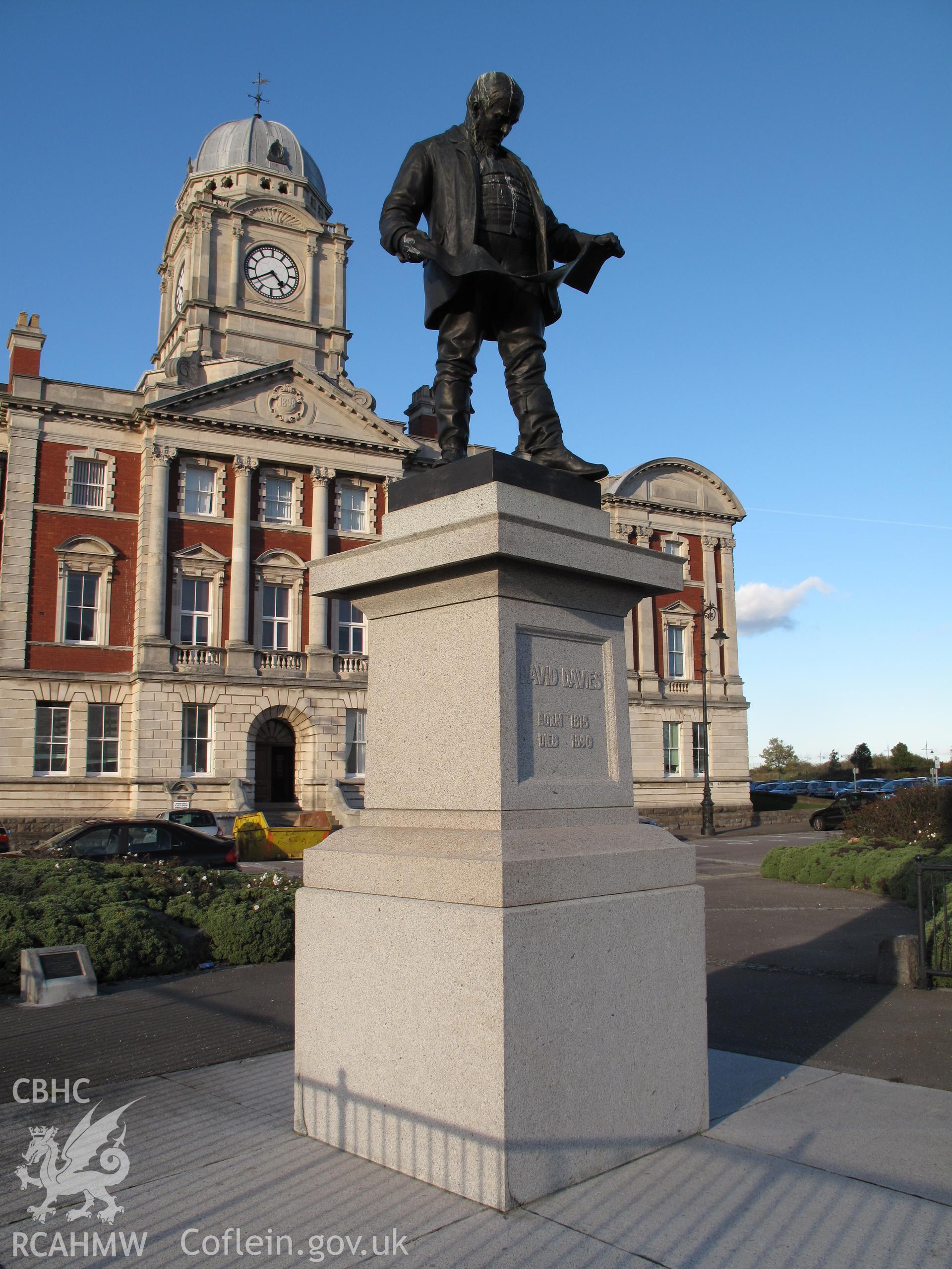 David Davies Statue at Barry Docks Office from the southwest, taken by Brian Malaws on 20 October 2010.