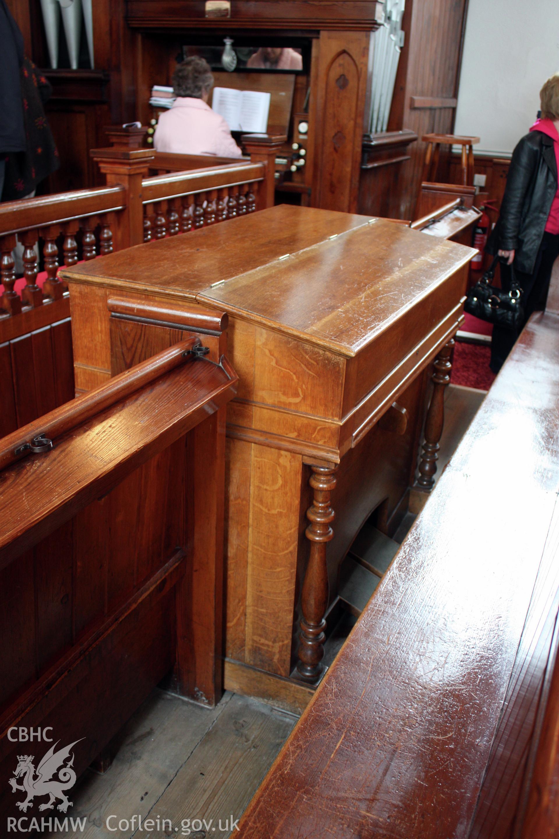 Noddfa Welsh Baptist Church, detail of later organ.