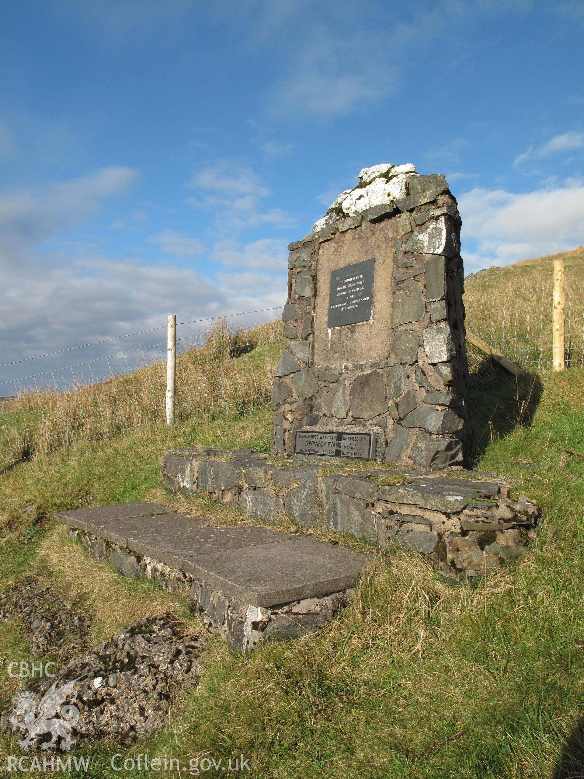 Battle of Hyddgen Monument from the south, taken by Brian Malaws 10 November 2010.