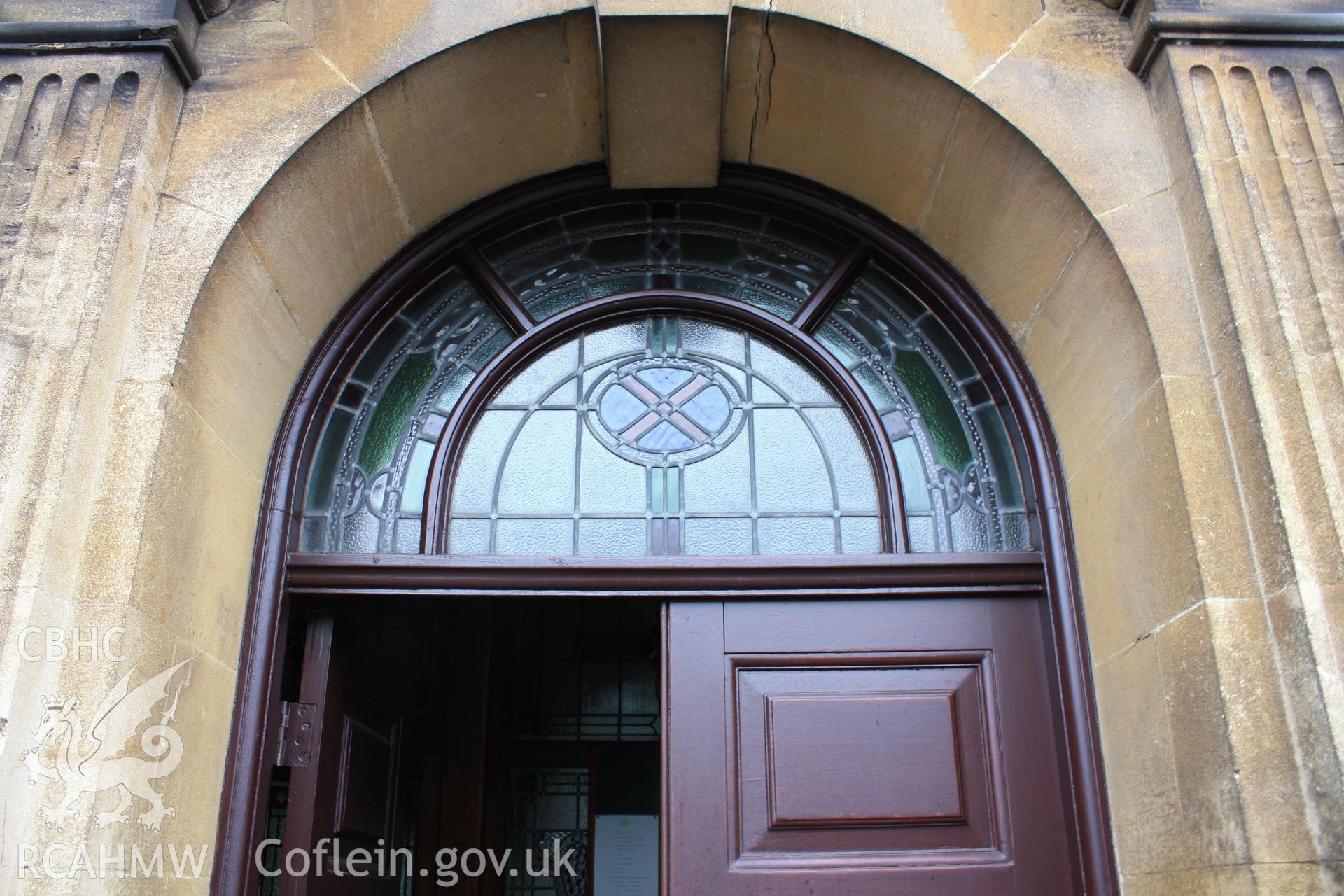 External; double entrance