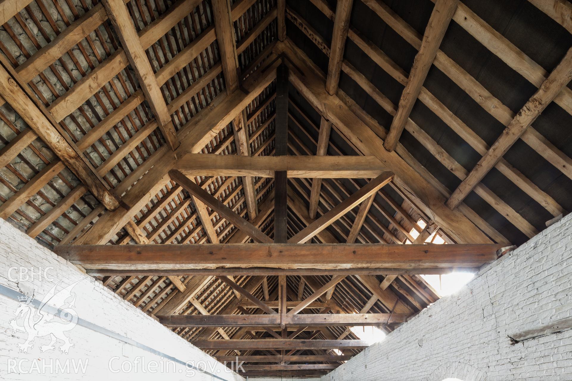 Roof trusses