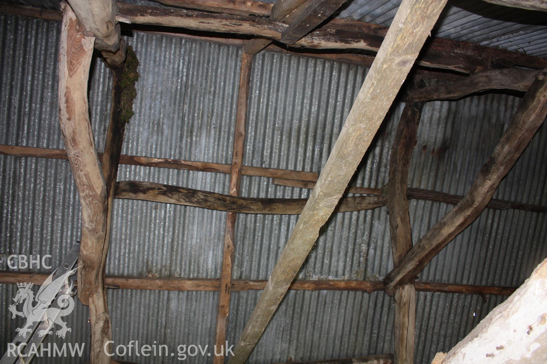 Interior; parlour and kitchen trusses with cleft purlins