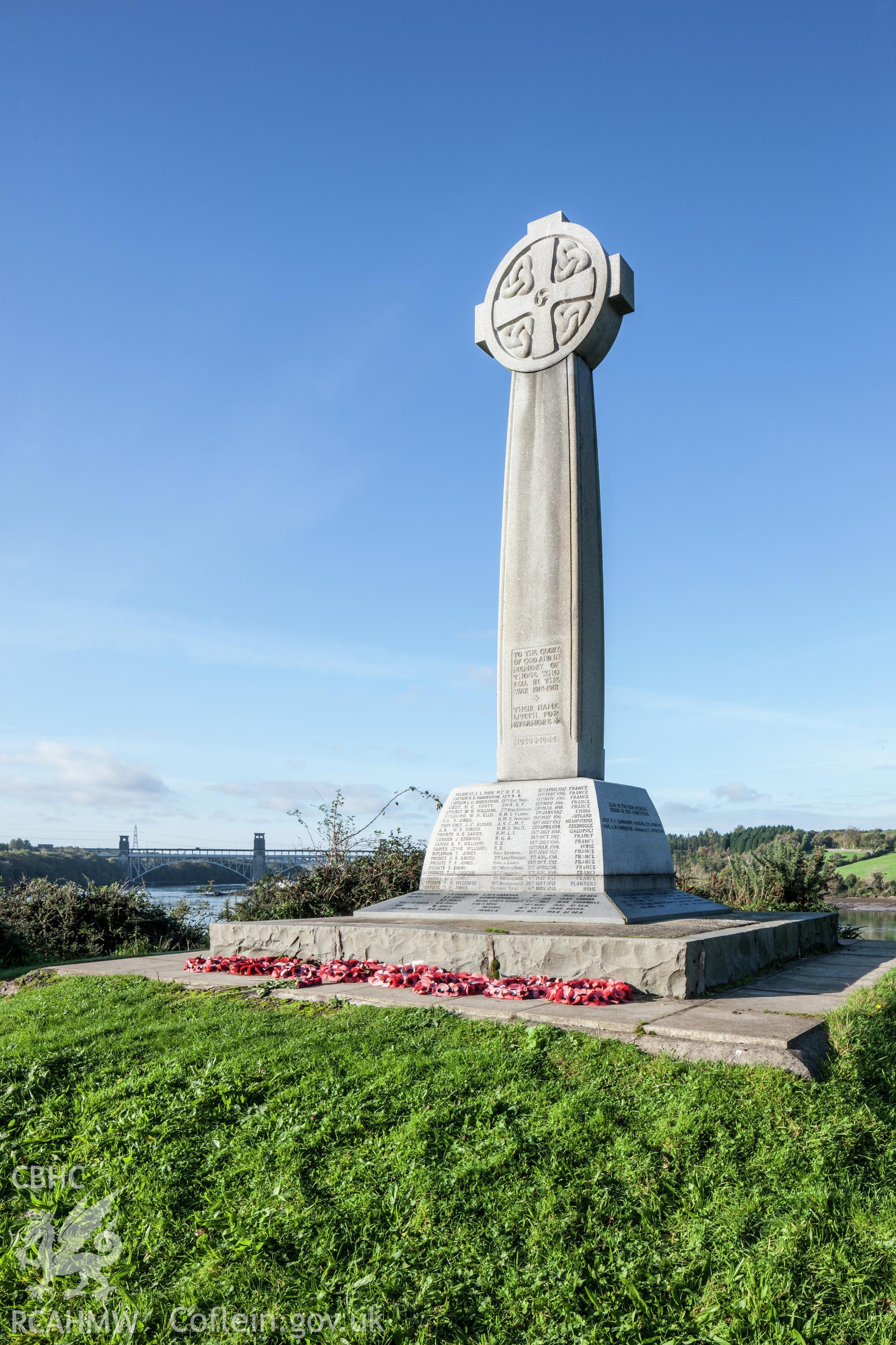 War memorial from the northeast