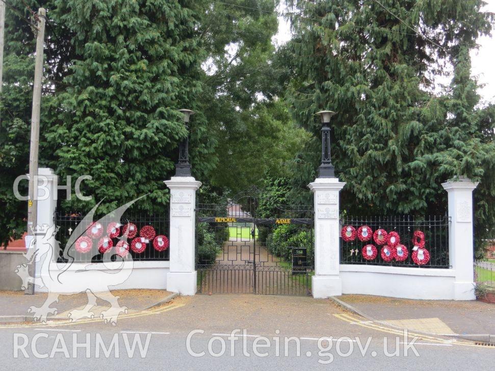 Frontal view of entrance to Park.