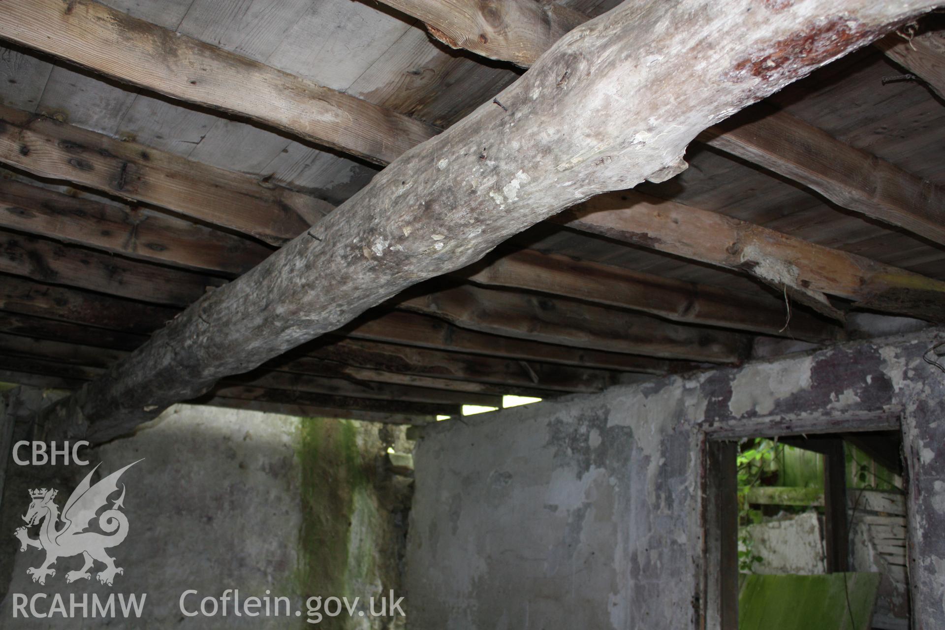 Floor beam and joist detail