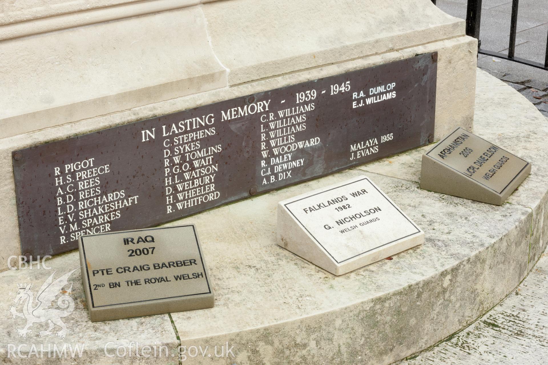 Memorials to later conflicts added to base