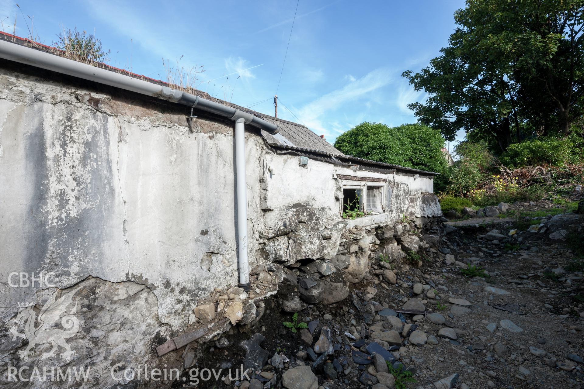 Detail of rear extension foundations