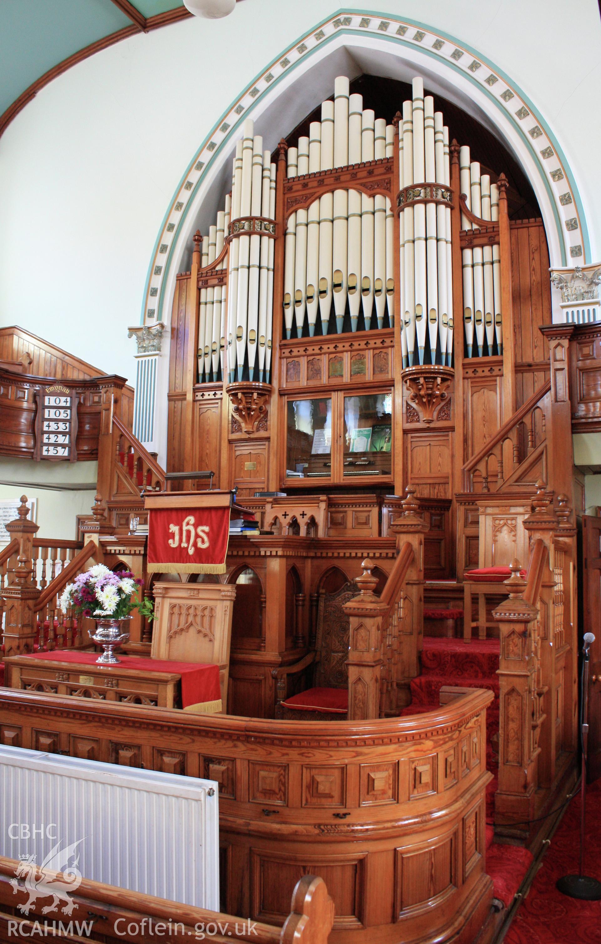 Internal; organ and pulpit