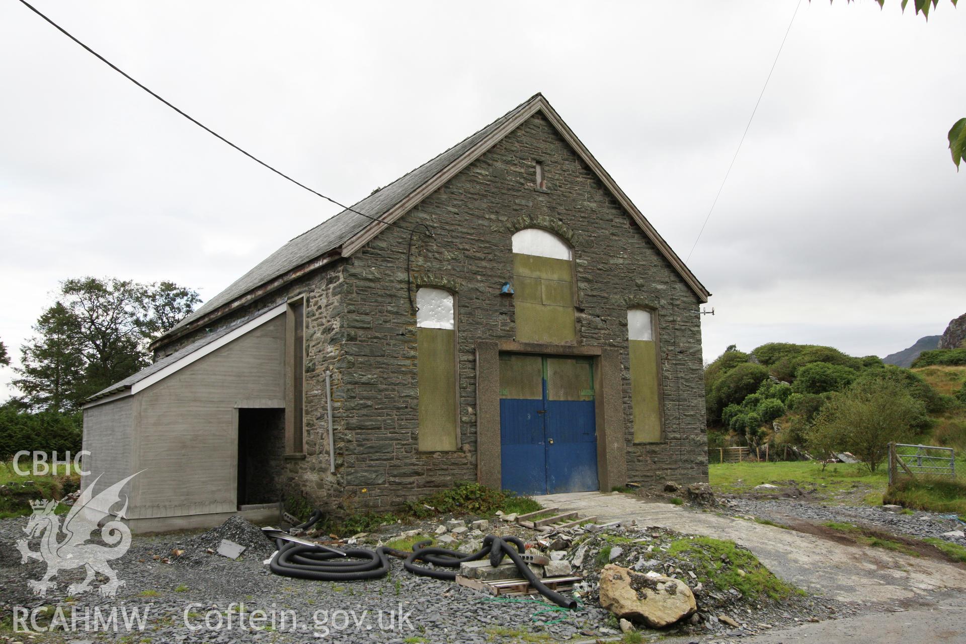 Soar Wesleyan Methodist chapel, Rhiwbryfdir, 3/4 view from the north-east.