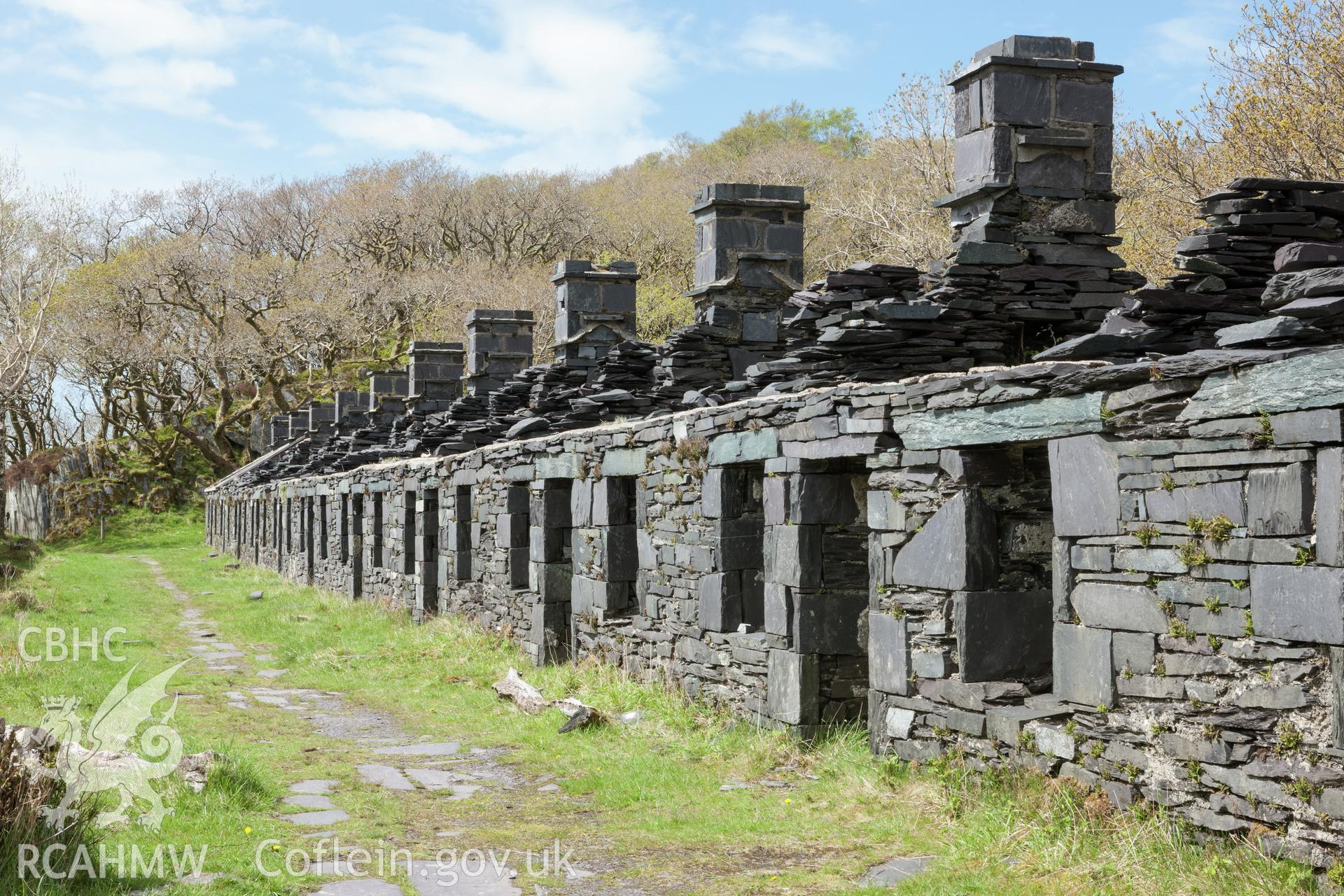 North row, view from the southeast