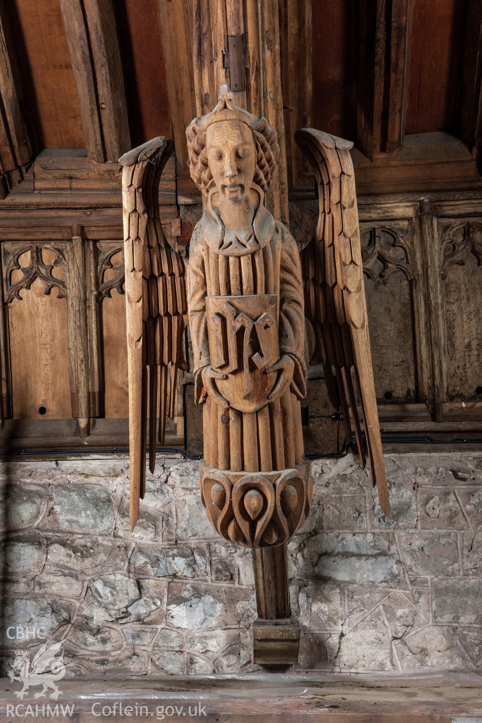 Interior, roof, hammer beam (4) south side angel
