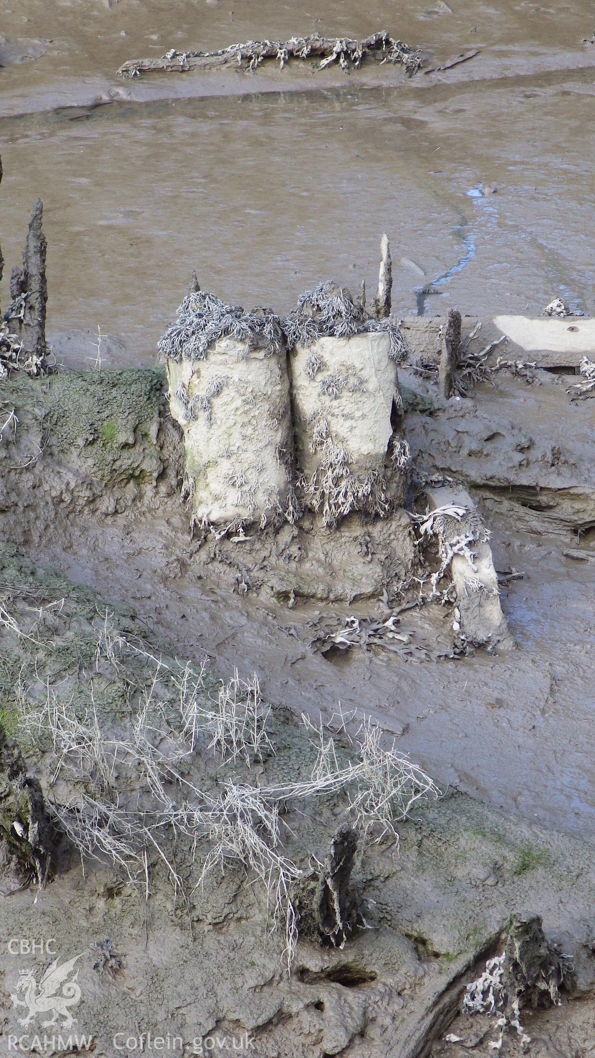 Remains of 2cyl engine (?) towards the stern of the BOY HARRY