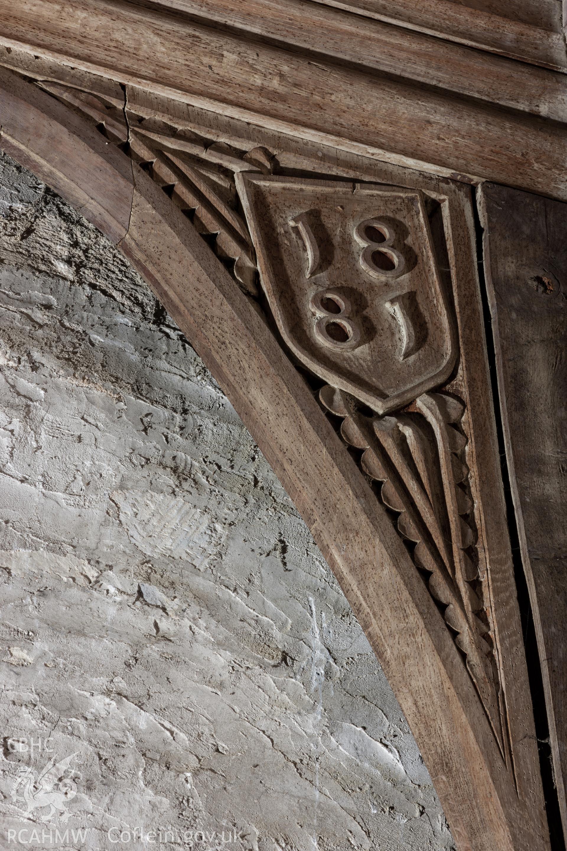 Spandrels in north aisle, south side, from the east in sequence...