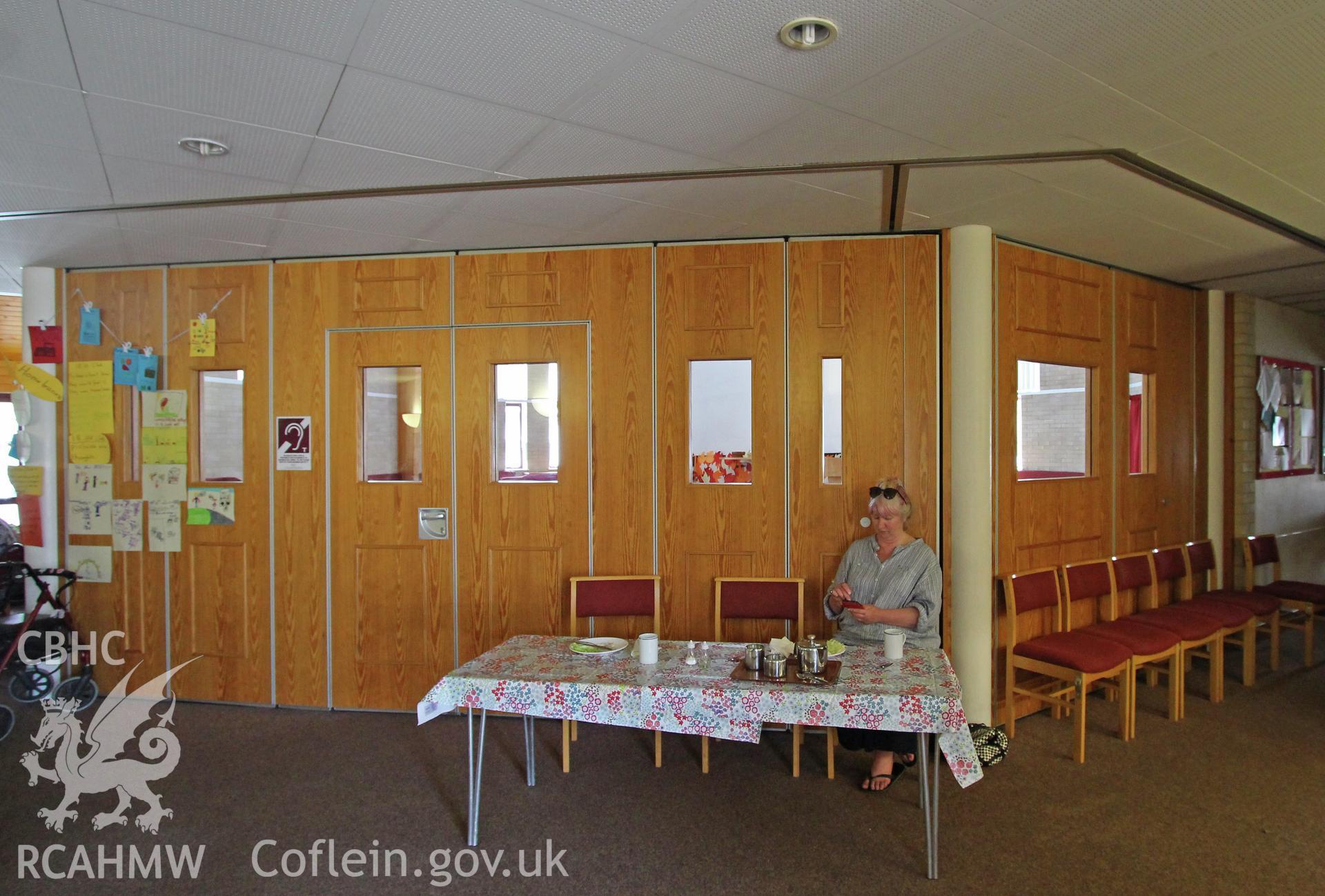 Manselton URC Chapel, Swansea, vestibule looking south