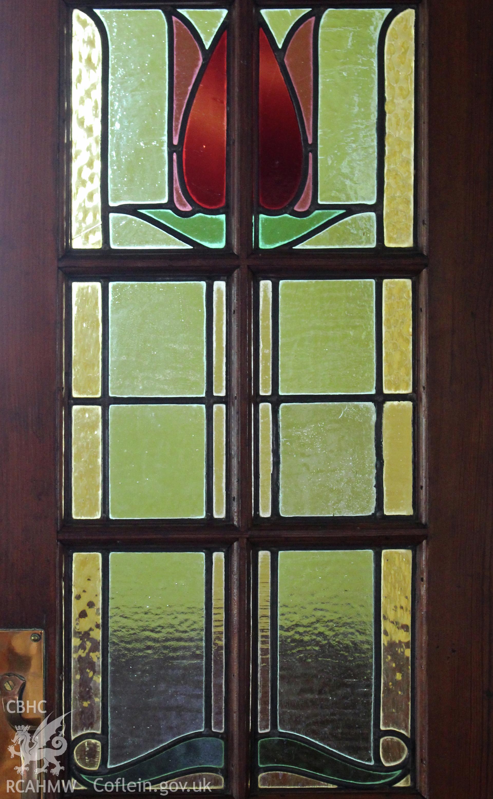 Bethel Independent Chapel, Pen-Clawdd, detail of leaded glass panel in vestibule door