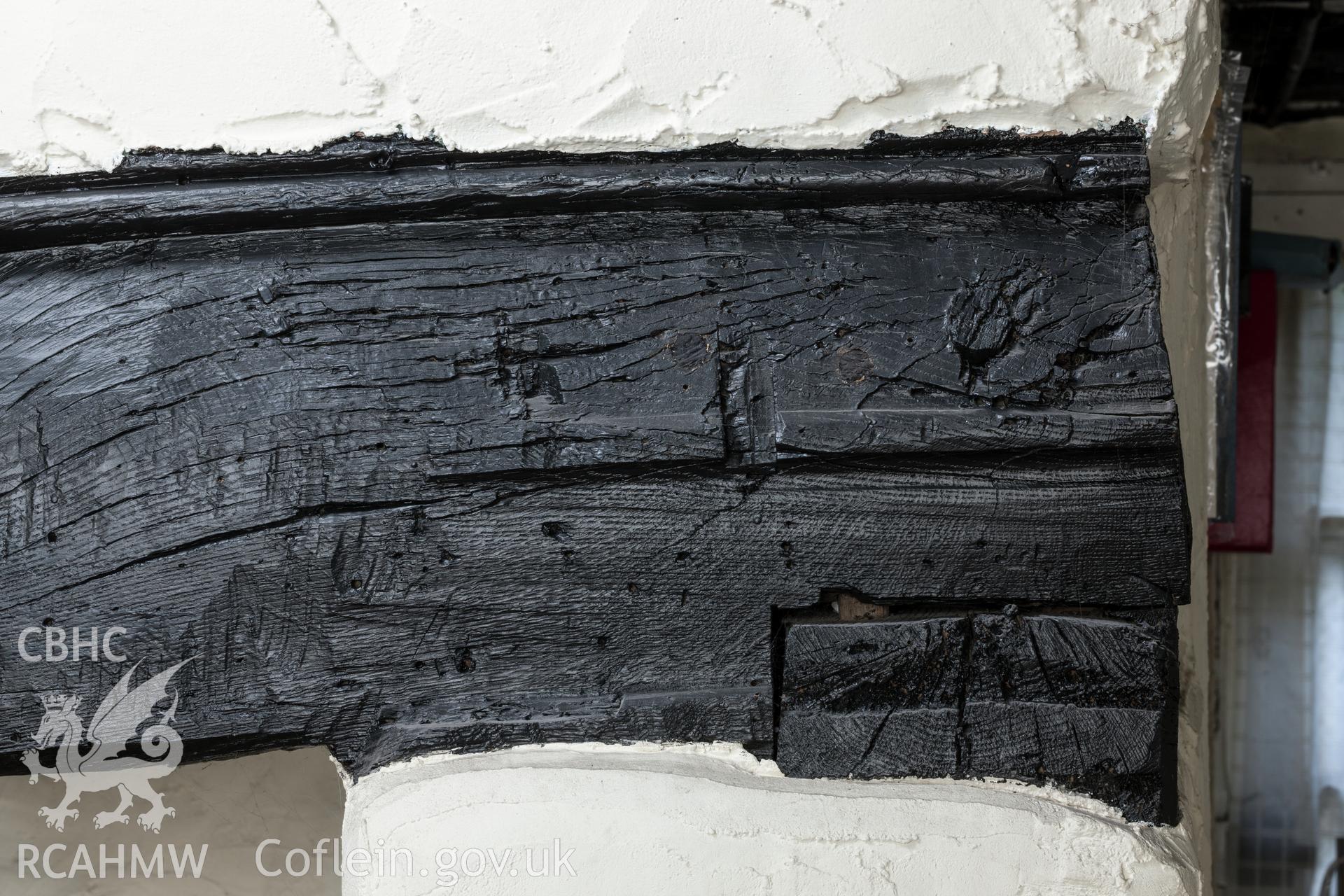 Decorative moulding cut away on right hand side