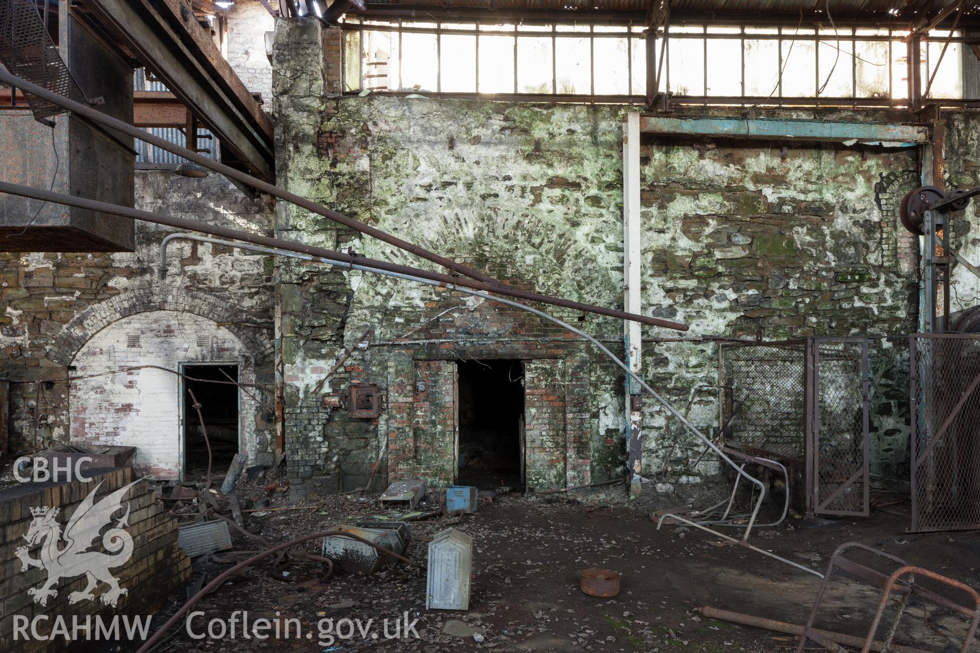 Interior west wall centre, detail