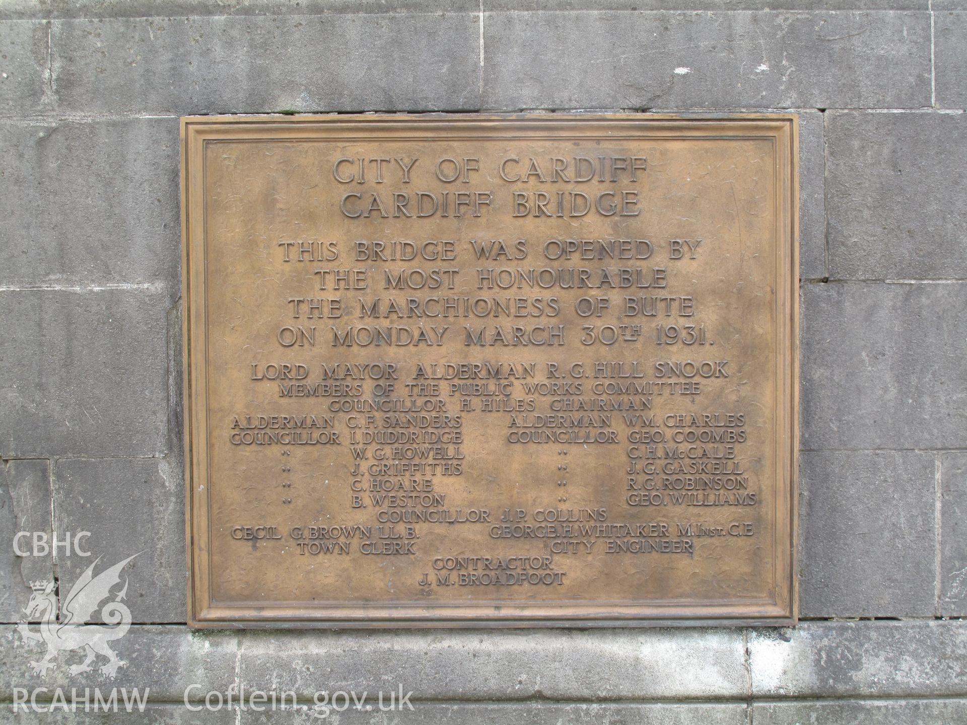 Commemorative plaque on Cardiff Bridge.