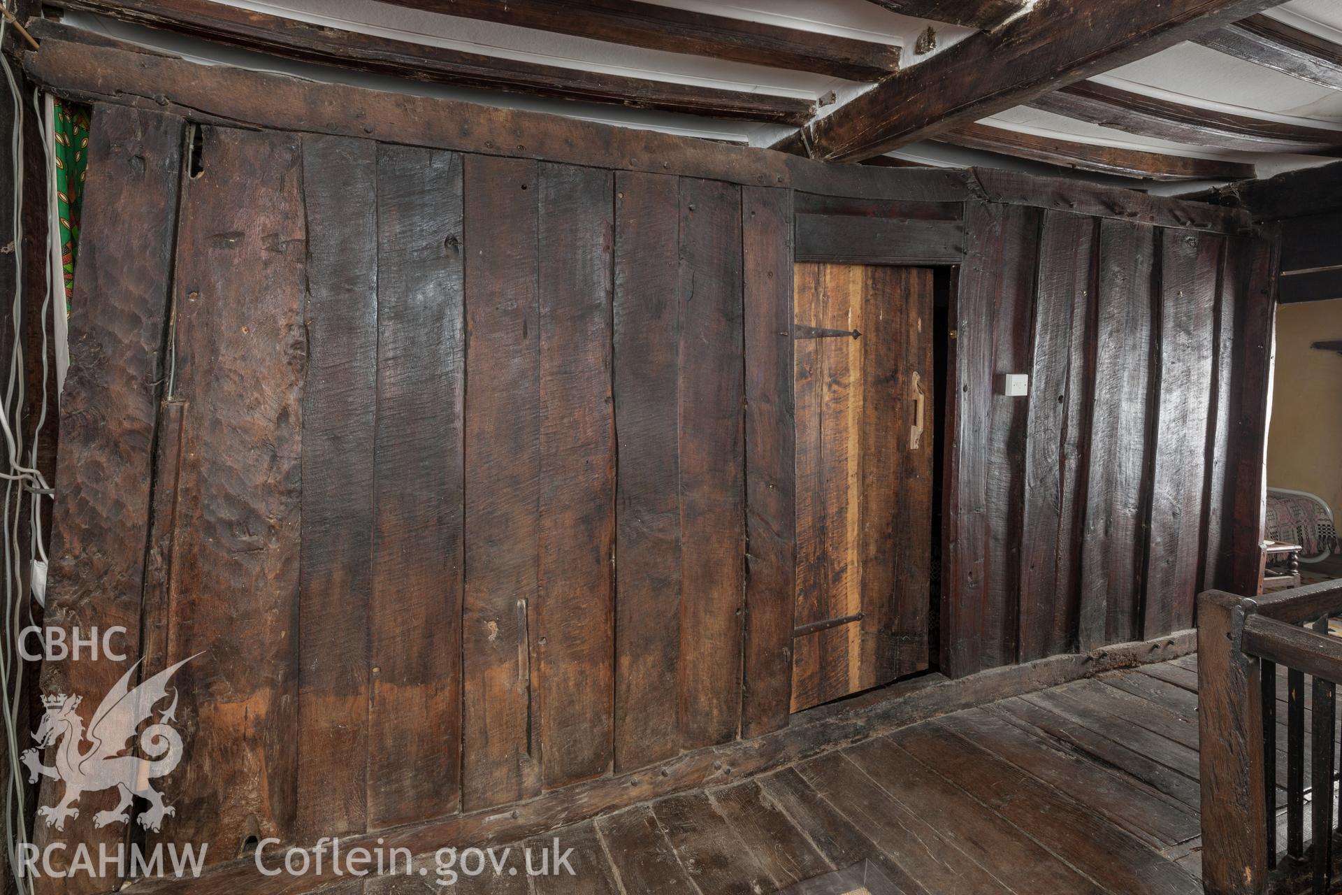 Post and panel, first floor landing