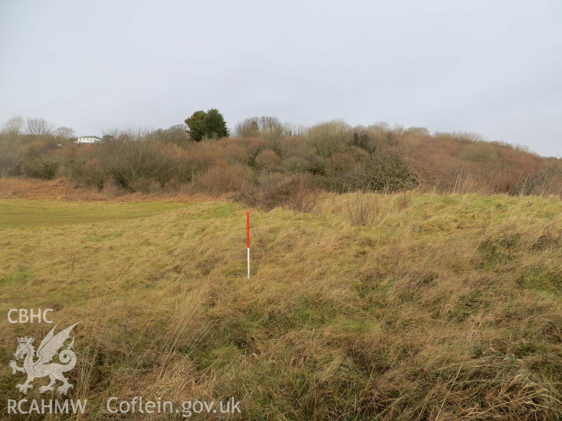 View along mound from the south; 1m scale.