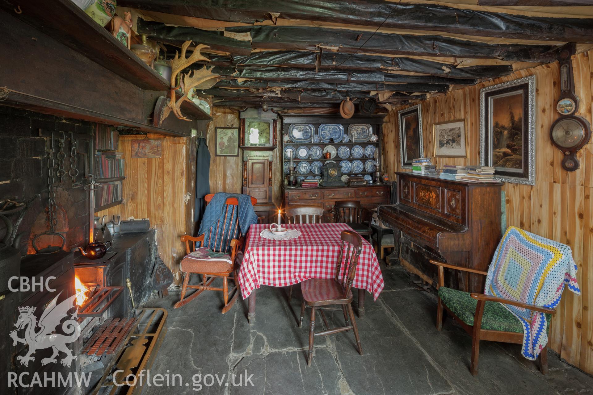 Kitchen / living room