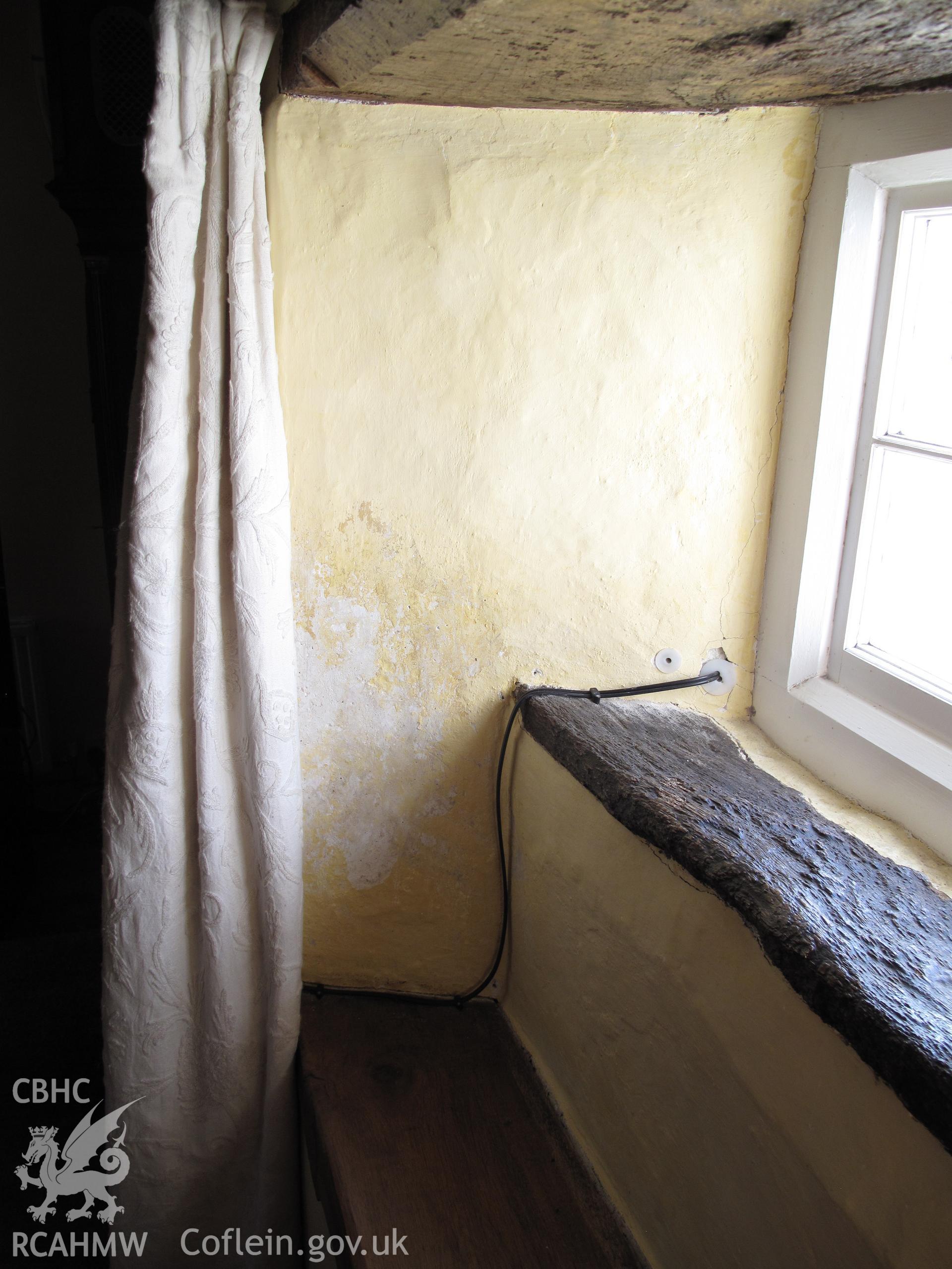 Window seat in parlour, Moorshead Farmhouse, Sigingstone.
