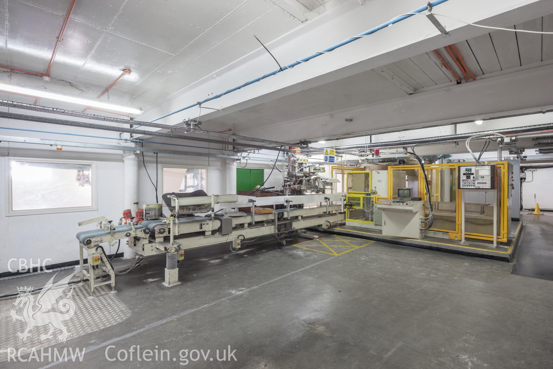 Sack conveyor from sack filler