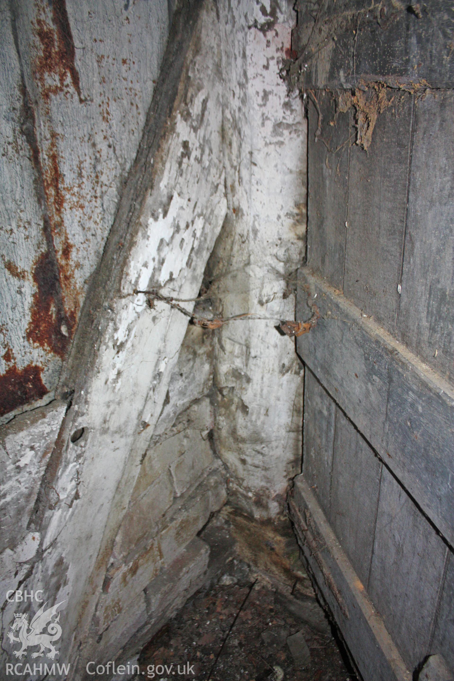 West side internal corner post and down brace to cill.