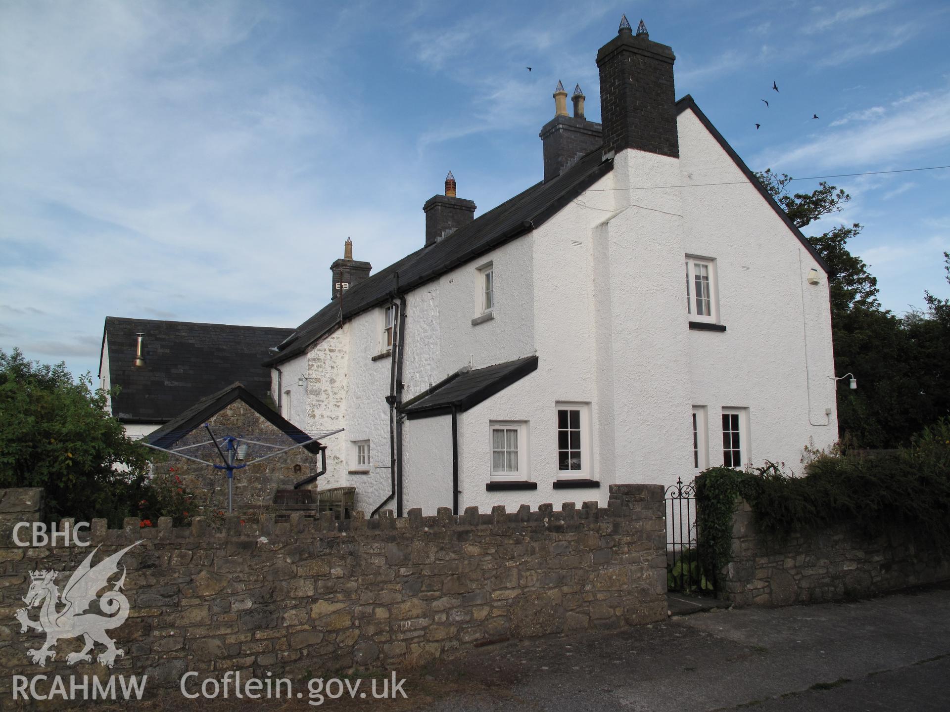 View from the west of Moorshead Farmhouse, Sigingstone.