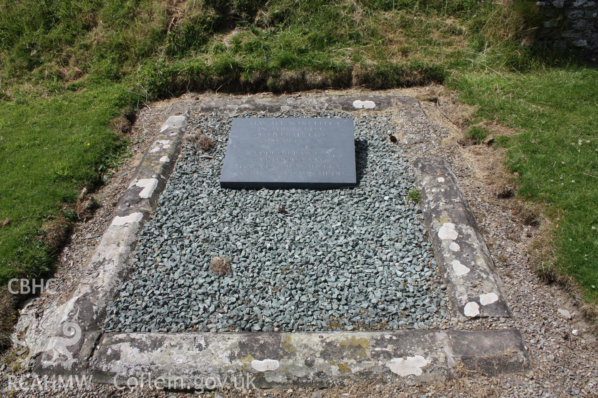 St Mary's Churchyard, Pilleth. Grave and plaque relating to the Battle of Pilleth.